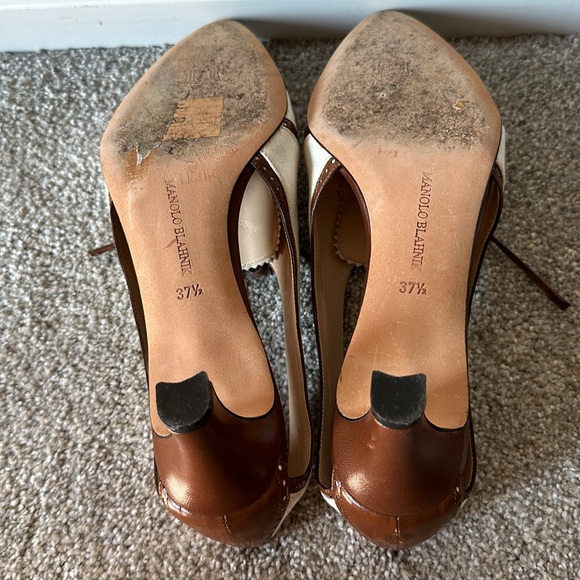 Manolo Blahnik Oxford style heels - Picture 8 of 8